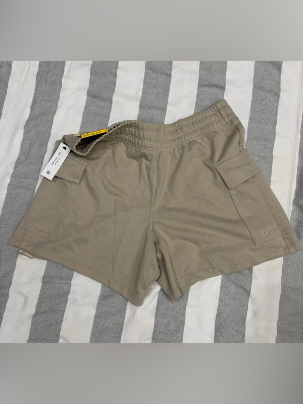 DKNY Khaki Shorts Sz Medium